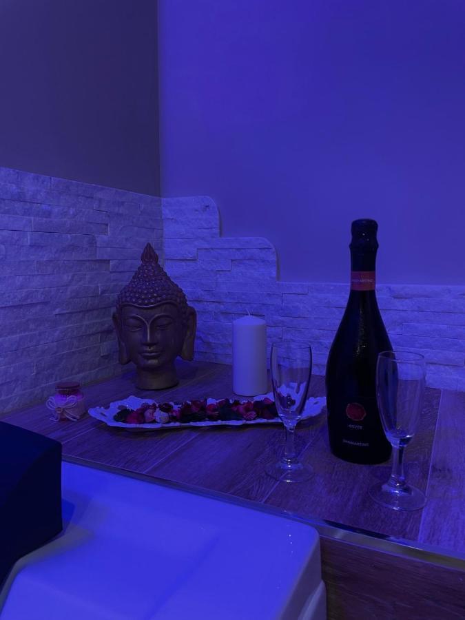 B&B New Paris & Suite 塔兰托 外观 照片