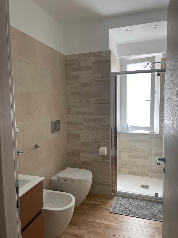 B&B New Paris & Suite 塔兰托 外观 照片